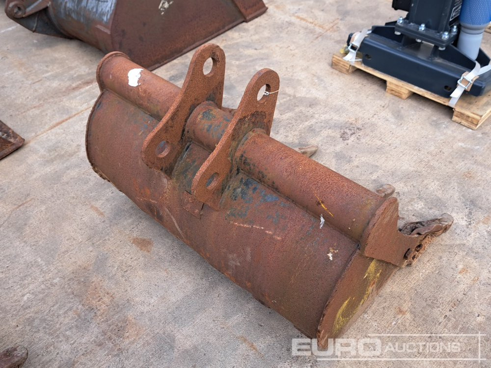 36" Digging Bucket 45mm Pin to suit 4-6 Ton Excavator - Balde: foto 4 36" Digging Bucket 45mm Pin to suit 4-6 Ton Excavator - Balde: foto 4