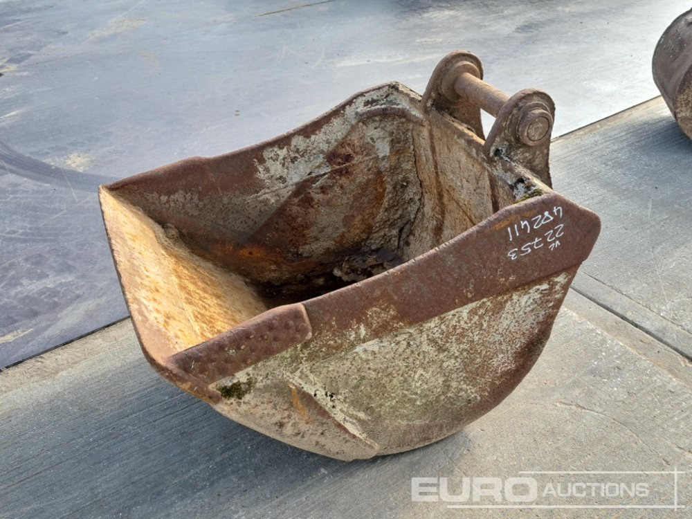 36" Digging Bucket 65mm Pin to suit 13 Ton Excavator - Balde: foto 1 36" Digging Bucket 65mm Pin to suit 13 Ton Excavator - Balde: foto 1