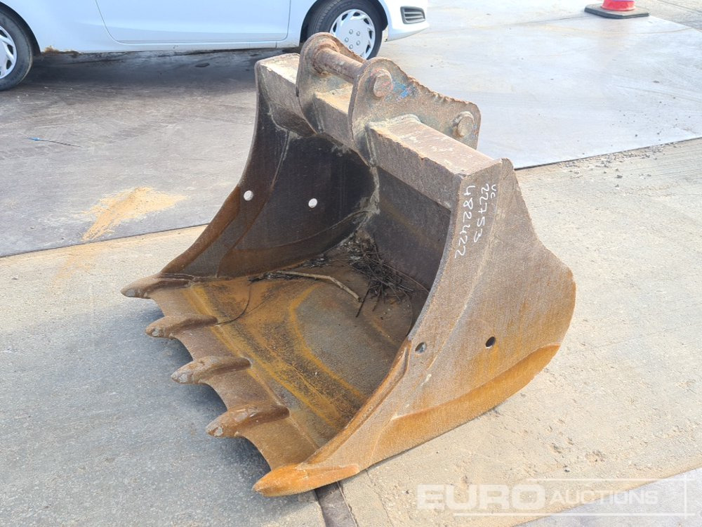 48" Digging Bucket 65mm Pin to suit 13 Ton Excavator - Balde: foto 1 48" Digging Bucket 65mm Pin to suit 13 Ton Excavator - Balde: foto 1