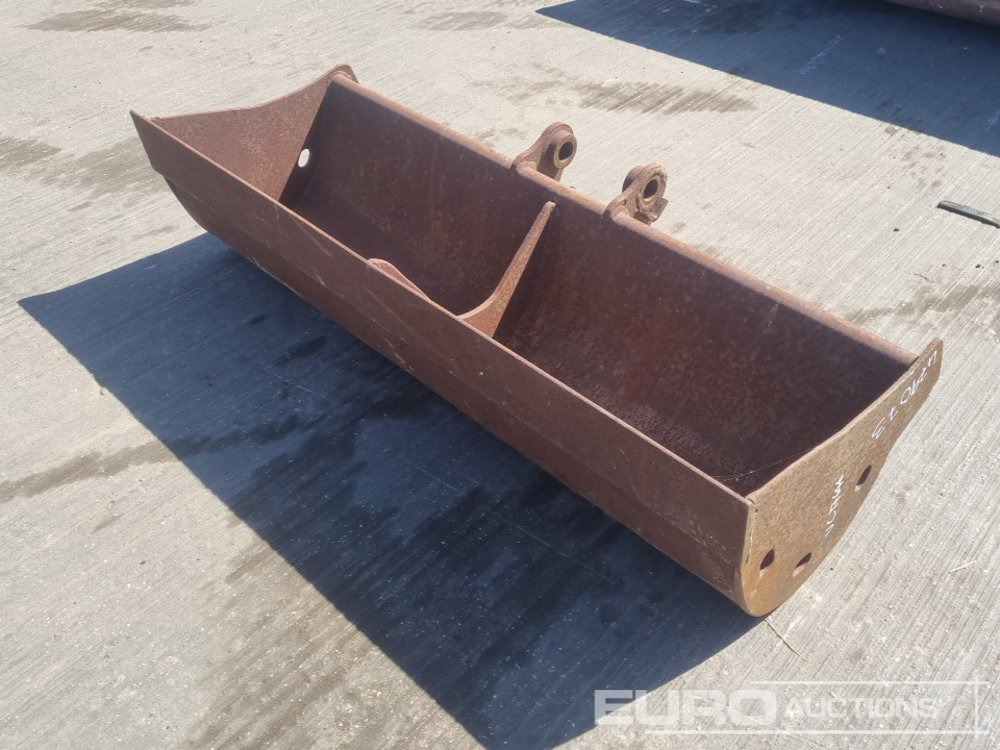 60" Ditching Bucket 45mm Pin to suit 4-6 Ton Excavator - Balde: foto 1 60" Ditching Bucket 45mm Pin to suit 4-6 Ton Excavator - Balde: foto 1