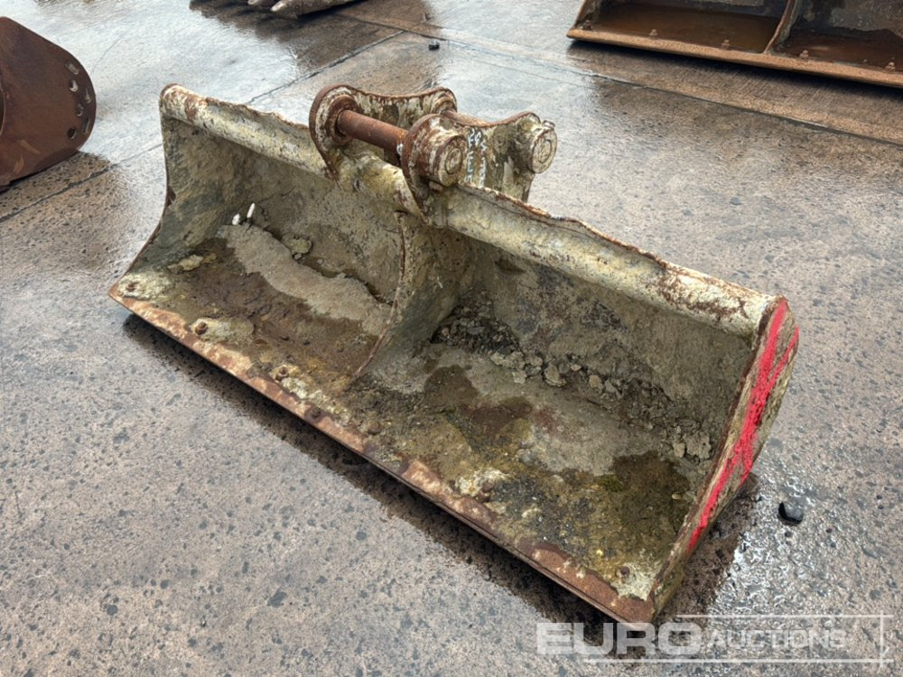 60" Strickland Ditching Bucket 45mm Pin to suit 4-6 Ton Excavator - Balde: foto 1 60" Strickland Ditching Bucket 45mm Pin to suit 4-6 Ton Excavator - Balde: foto 1