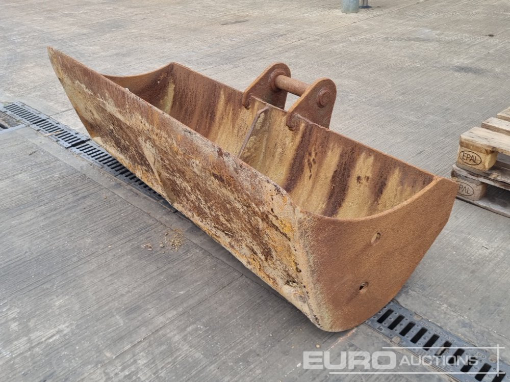 70" Ditching Bucket 65mm Pin to suit 13 Ton Excavator - Balde: foto 1 70" Ditching Bucket 65mm Pin to suit 13 Ton Excavator - Balde: foto 1
