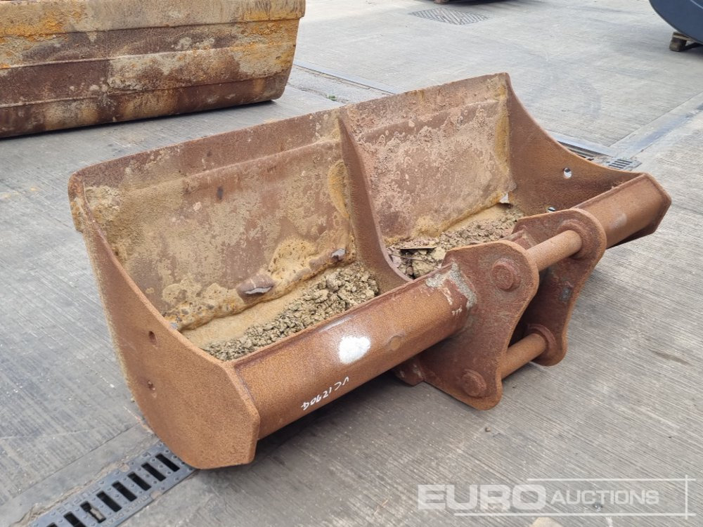 70" Ditching Bucket 65mm Pin to suit 13 Ton Excavator - Balde: foto 3 70" Ditching Bucket 65mm Pin to suit 13 Ton Excavator - Balde: foto 3