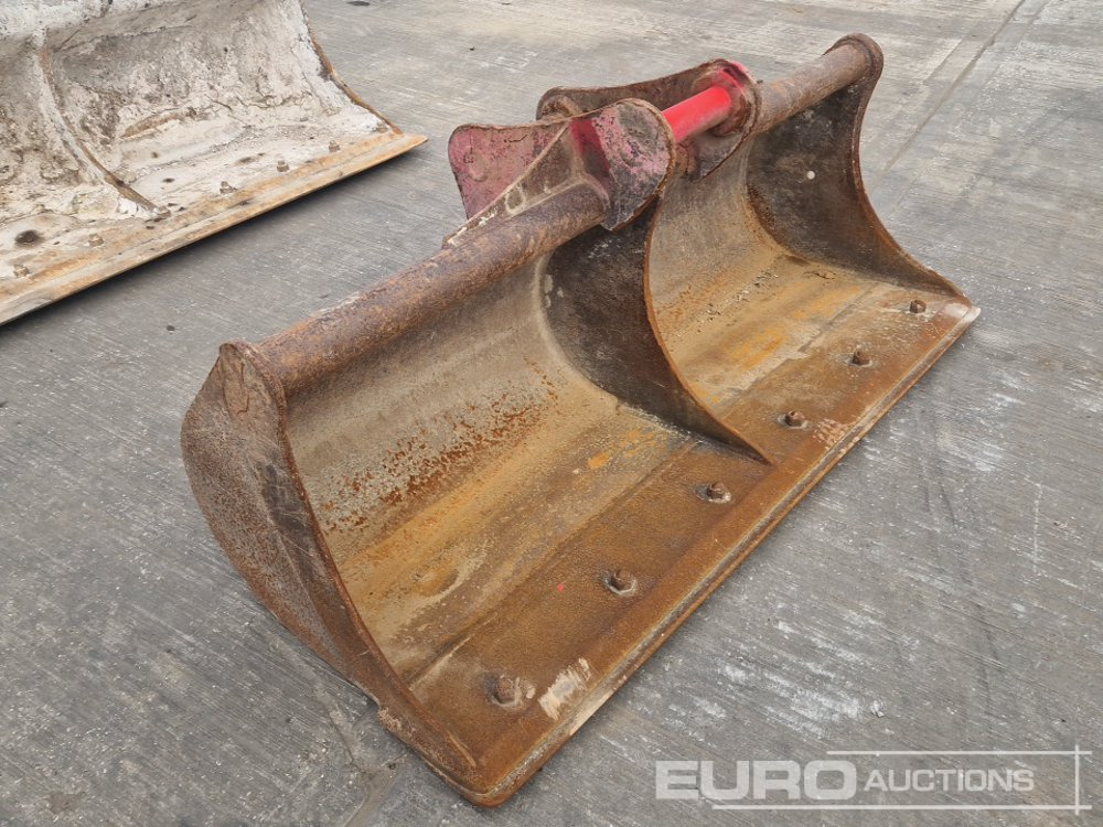 72" Ditching Bucket 65mm Pin to suit 13 Ton Excavator - Balde: foto 1 72" Ditching Bucket 65mm Pin to suit 13 Ton Excavator - Balde: foto 1