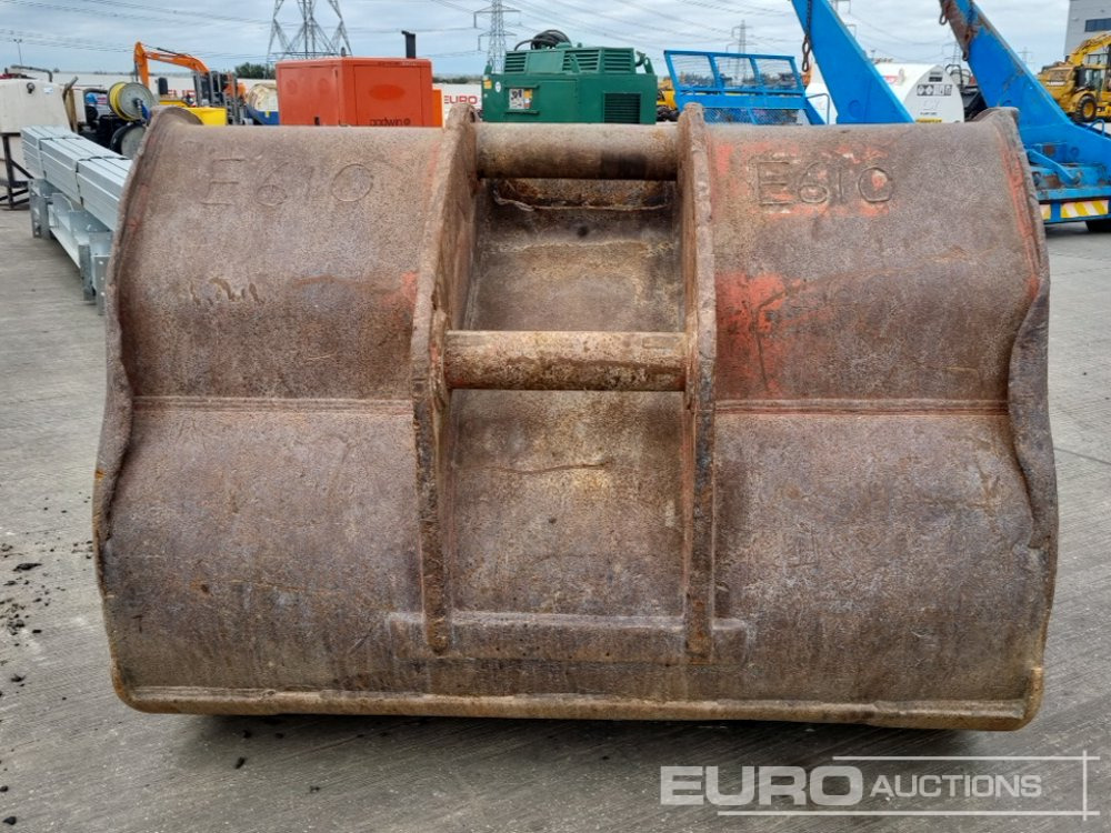 72" Scoop Bucket 100/110mm Pin to suit Volvo 480 - Balde: foto 4 72" Scoop Bucket 100/110mm Pin to suit Volvo 480 - Balde: foto 4