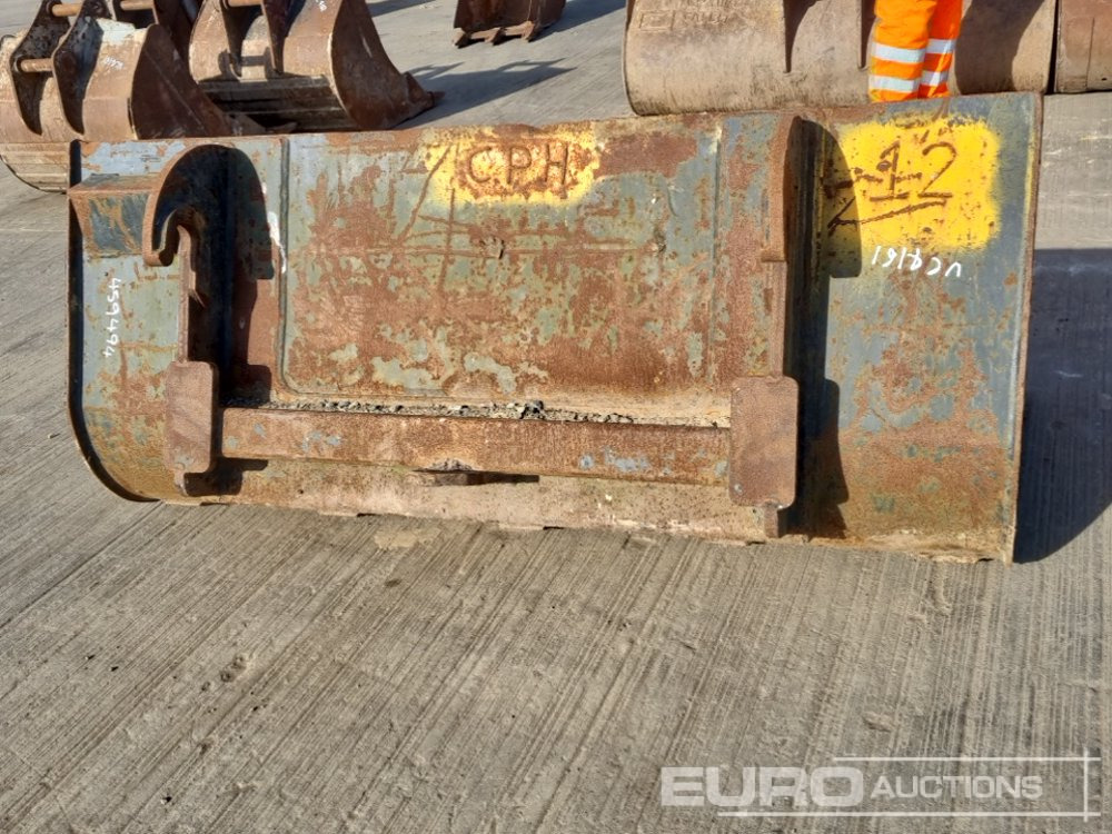 74" Loading Bucket to suit Telehandler - Balde: foto 4 74" Loading Bucket to suit Telehandler - Balde: foto 4