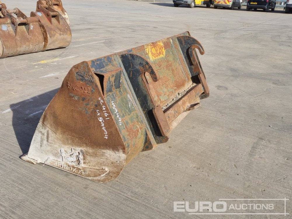 74" Loading Bucket to suit Telehandler - Balde: foto 3 74" Loading Bucket to suit Telehandler - Balde: foto 3