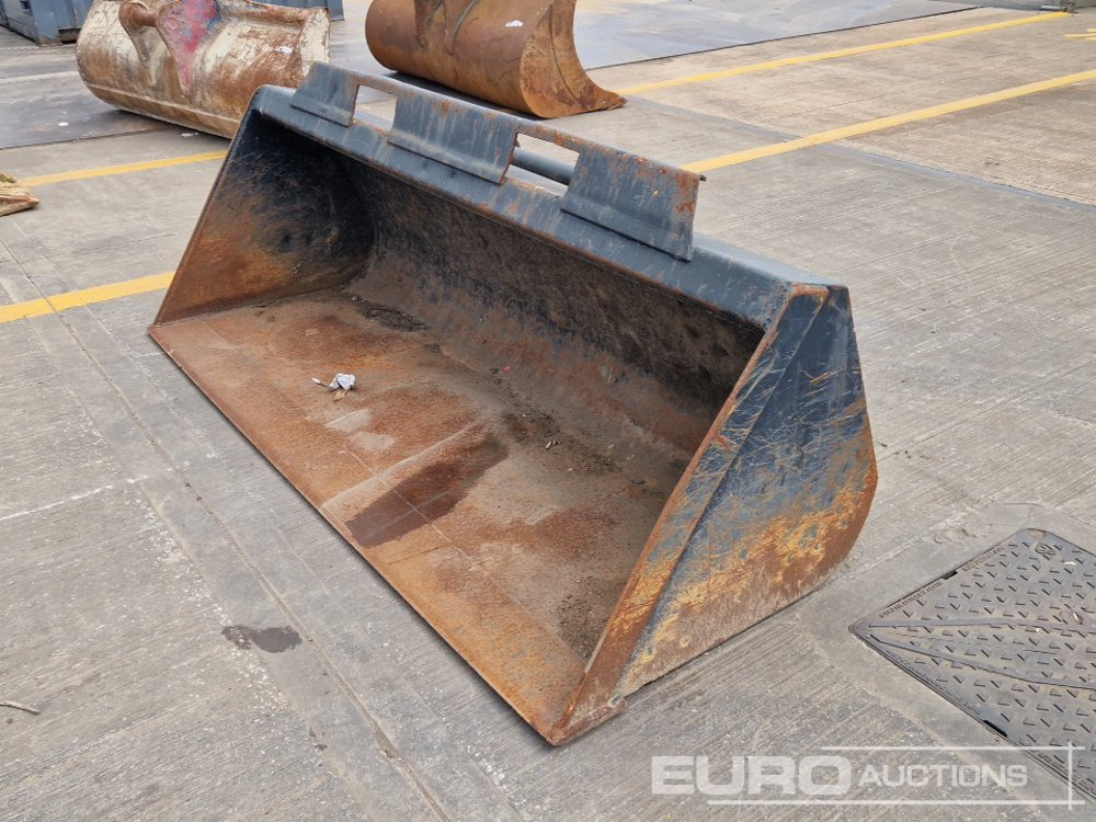 92" Loading Bucket to suit Manitou Telehandler - Balde: foto 3 92" Loading Bucket to suit Manitou Telehandler - Balde: foto 3