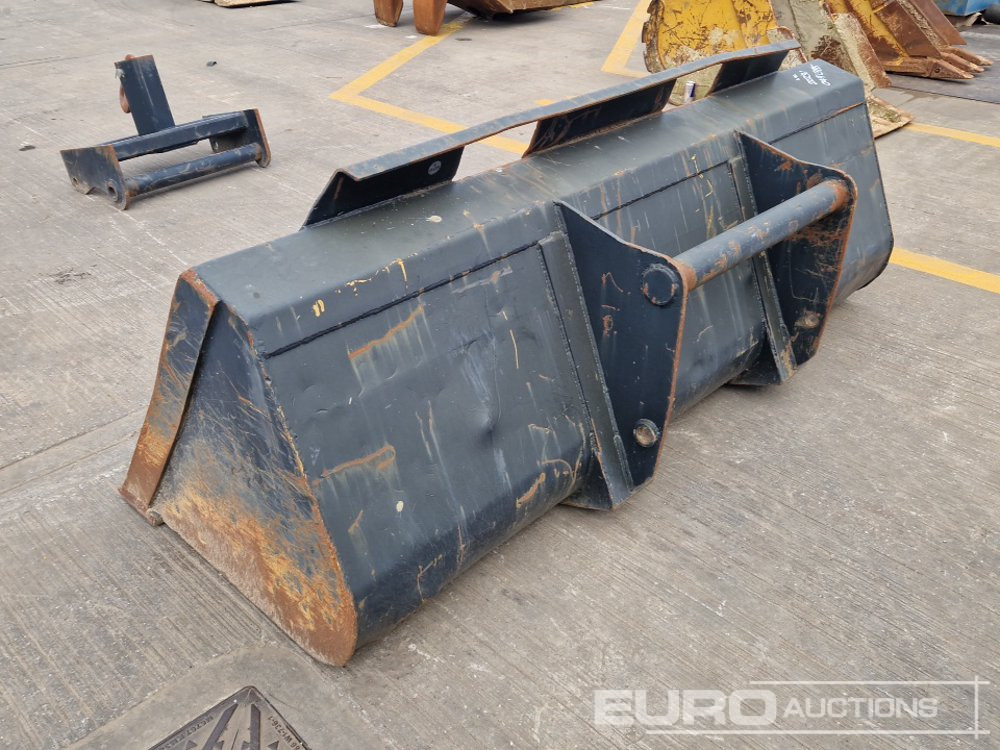 92" Loading Bucket to suit Manitou Telehandler - Balde: foto 5 92" Loading Bucket to suit Manitou Telehandler - Balde: foto 5