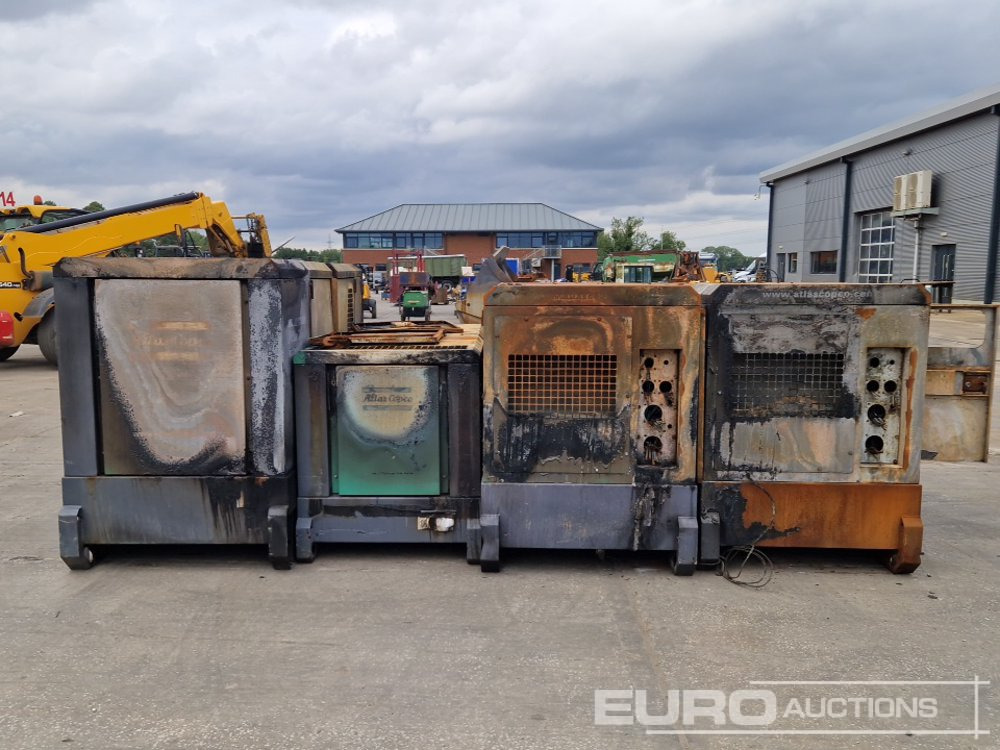 Atlas Copco QAS100 Generator, 4 Cylinder Engine, QAS60 ST3 60kVA Generator, 4 Cylinder Engine (2 of), QAS40 Generator, 4 Cylinder Engine (Fire Damage) - Gerador elétrico: foto 2 Atlas Copco QAS100 Generator, 4 Cylinder Engine, QAS60 ST3 60kVA Generator, 4 Cylinder Engine (2 of), QAS40 Generator, 4 Cylinder Engine (Fire Damage) - Gerador elétrico: foto 2