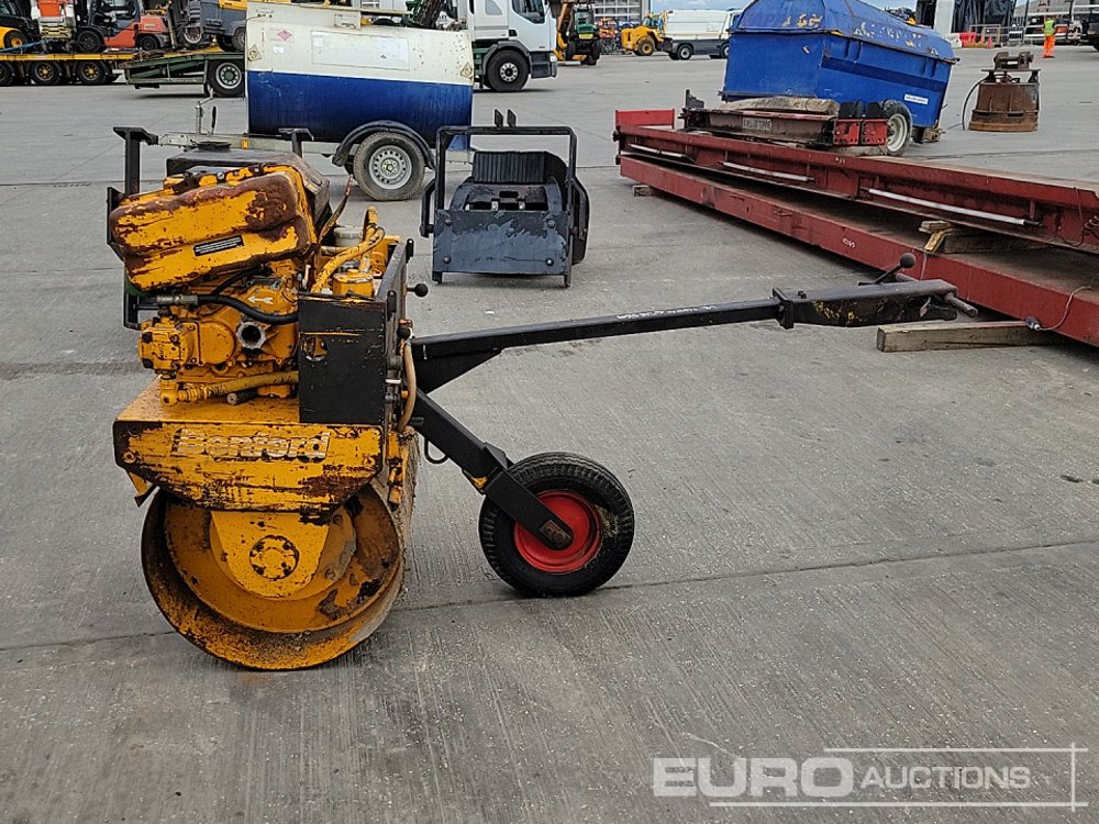 Benford Single Drum Vibrating Pedestian Roller - Máquina de asfalto: foto 2 Benford Single Drum Vibrating Pedestian Roller - Máquina de asfalto: foto 2