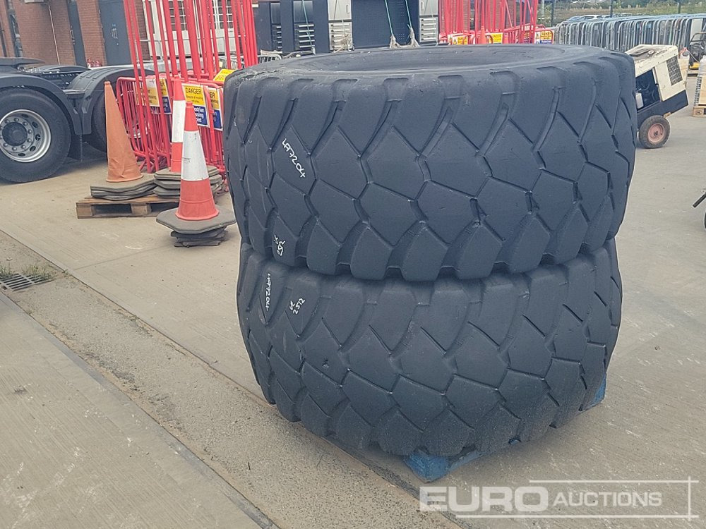 Bridgestone 26.6R25 Tyre (2 of) - Pneu: foto 2 Bridgestone 26.6R25 Tyre (2 of) - Pneu: foto 2