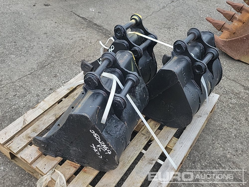 CAT 24", 24", 12" Digging Bucket 35mm Pin to suit Mini Excavator - Balde: foto 3 CAT 24", 24", 12" Digging Bucket 35mm Pin to suit Mini Excavator - Balde: foto 3