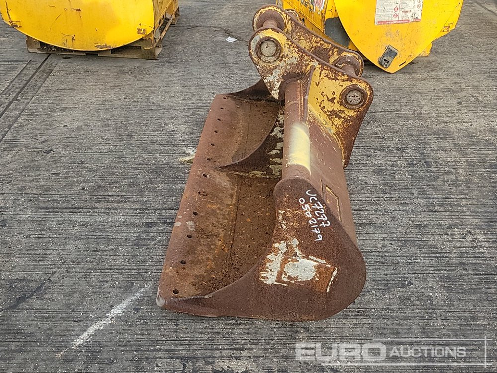 CAT 72" Ditching Bucket 65mm to suit 13 Ton Excavator - Balde: foto 2 CAT 72" Ditching Bucket 65mm to suit 13 Ton Excavator - Balde: foto 2