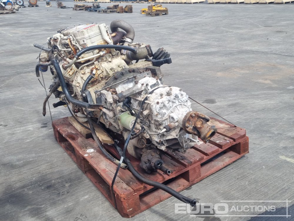 Cummins 4 Cylinder Engine, Gearbox - Motor: foto 3 Cummins 4 Cylinder Engine, Gearbox - Motor: foto 3