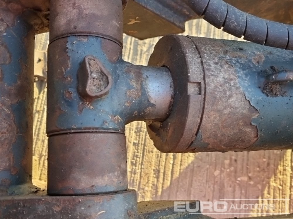 Acoplamento rápido Daemo Hydraulic Quick Hitch 80mm Pin to suit 20 Ton Excavator: foto 12