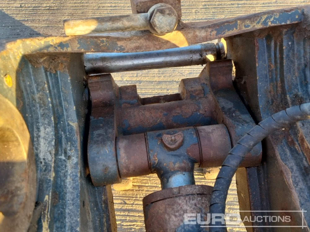 Acoplamento rápido Daemo Hydraulic Quick Hitch 80mm Pin to suit 20 Ton Excavator: foto 14