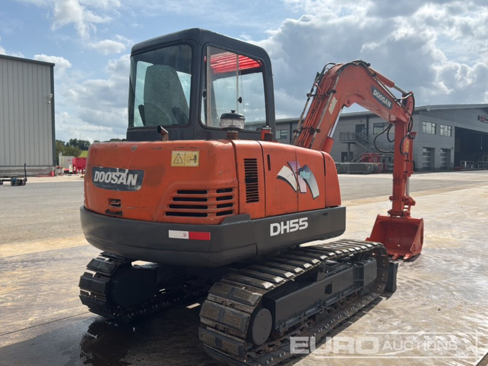 Doosan DH55-7 - Mini escavadeira: foto 5 Doosan DH55-7 - Mini escavadeira: foto 5