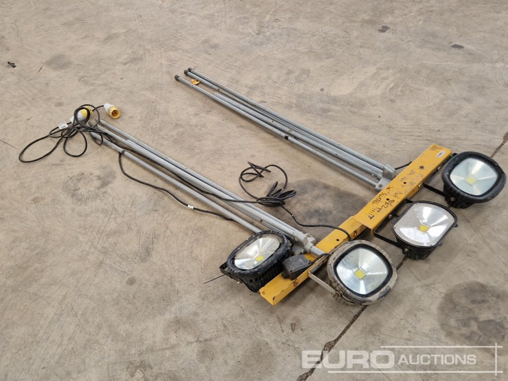 Elite 110 Volt LED Tripod Work Light (2 of) - Equipamento de construção: foto 3 Elite 110 Volt LED Tripod Work Light (2 of) - Equipamento de construção: foto 3
