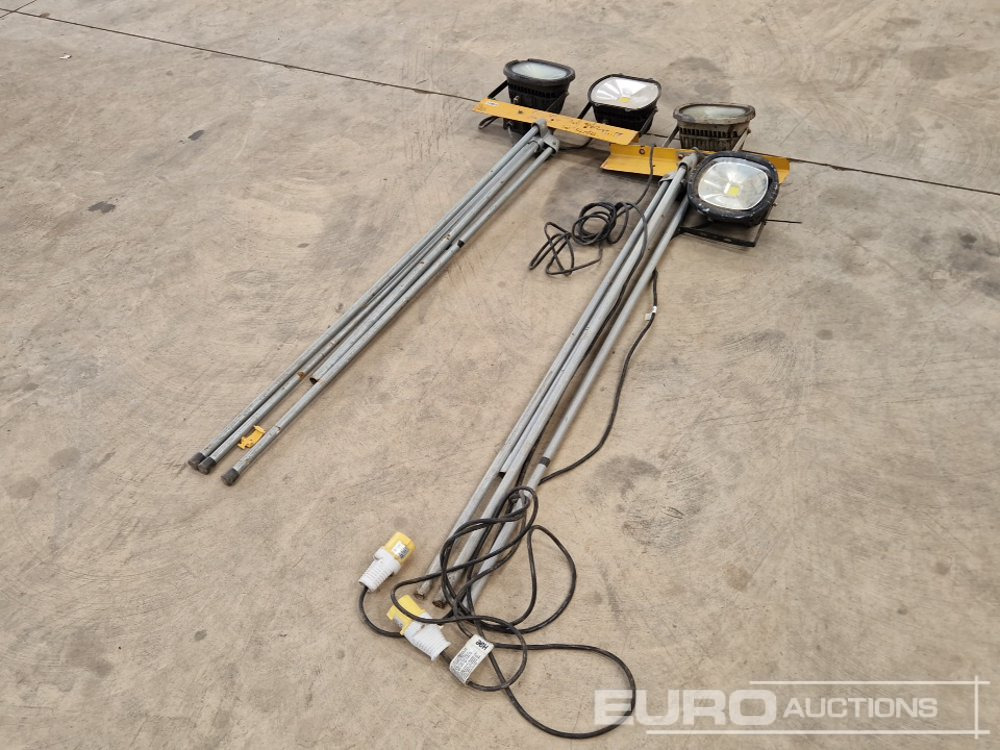 Elite 110 Volt LED Tripod Work Light (2 of) - Equipamento de construção: foto 1 Elite 110 Volt LED Tripod Work Light (2 of) - Equipamento de construção: foto 1