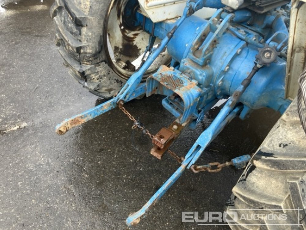 Ford New Holland 4630 - Trator: foto 5 Ford New Holland 4630 - Trator: foto 5