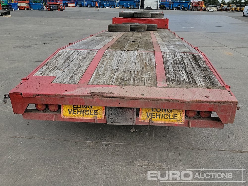Fruehauf Tri Axle Step Frame Low Loader Trailer - Semi-reboque baixa: foto 4 Fruehauf Tri Axle Step Frame Low Loader Trailer - Semi-reboque baixa: foto 4