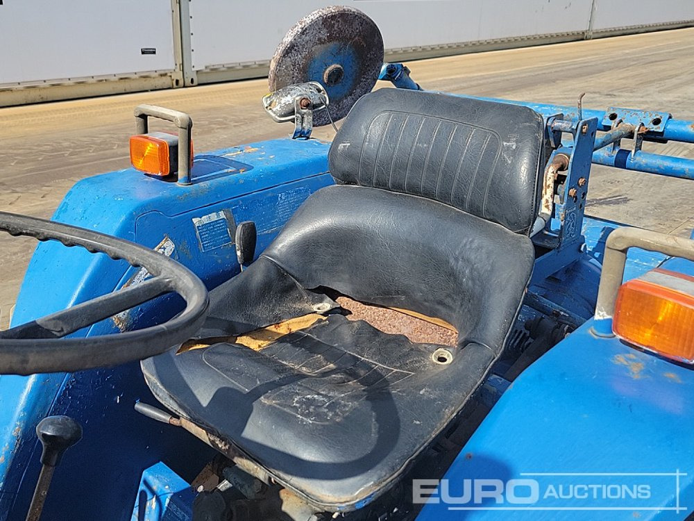 Mini trator Iseki TU2100: foto 32