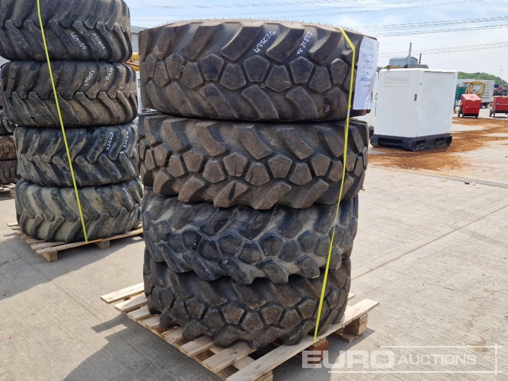 JCB 15.5-25 L-2 Tyre (4 of) - Pneu: foto 1 JCB 15.5-25 L-2 Tyre (4 of) - Pneu: foto 1