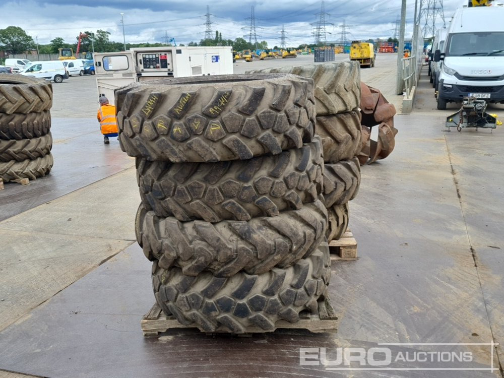 JCB 15.5-25 Tyre (6 of), Alliance 15.5-25 Tyre (2 of), 405/70 R20 Tyre (2 of) - Pneu: foto 2 JCB 15.5-25 Tyre (6 of), Alliance 15.5-25 Tyre (2 of), 405/70 R20 Tyre (2 of) - Pneu: foto 2