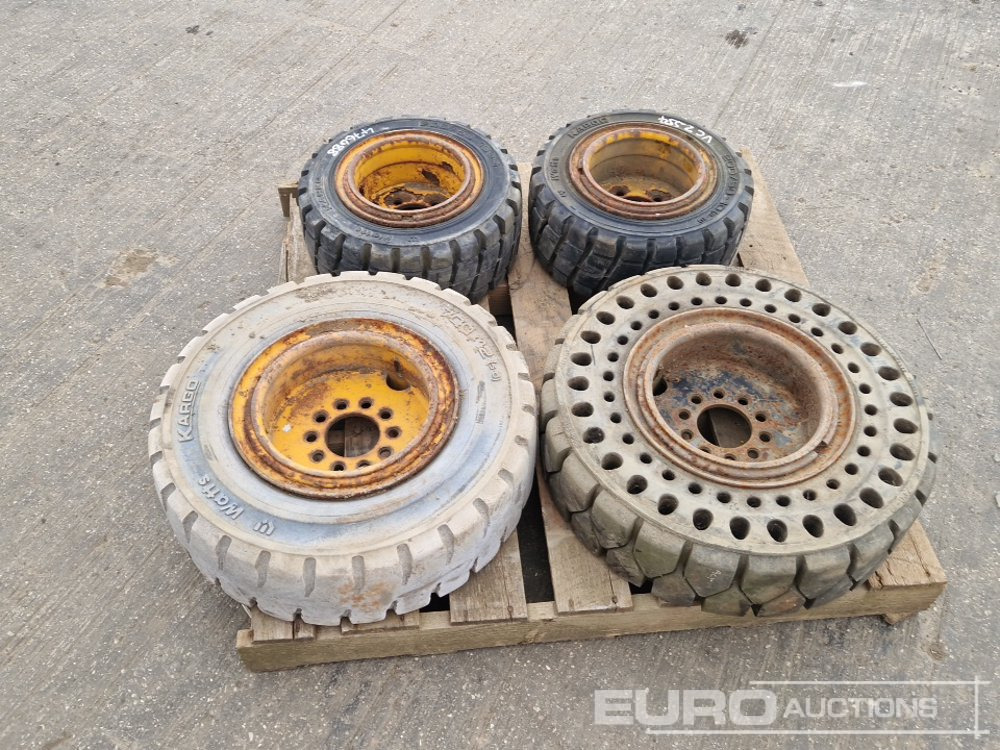 JCB Selection of Tyres to suit Teletruck - Pneu: foto 4 JCB Selection of Tyres to suit Teletruck - Pneu: foto 4