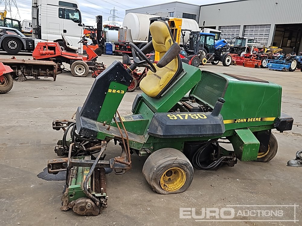 John Deere 2243 - Cortador de grama: foto 3 John Deere 2243 - Cortador de grama: foto 3
