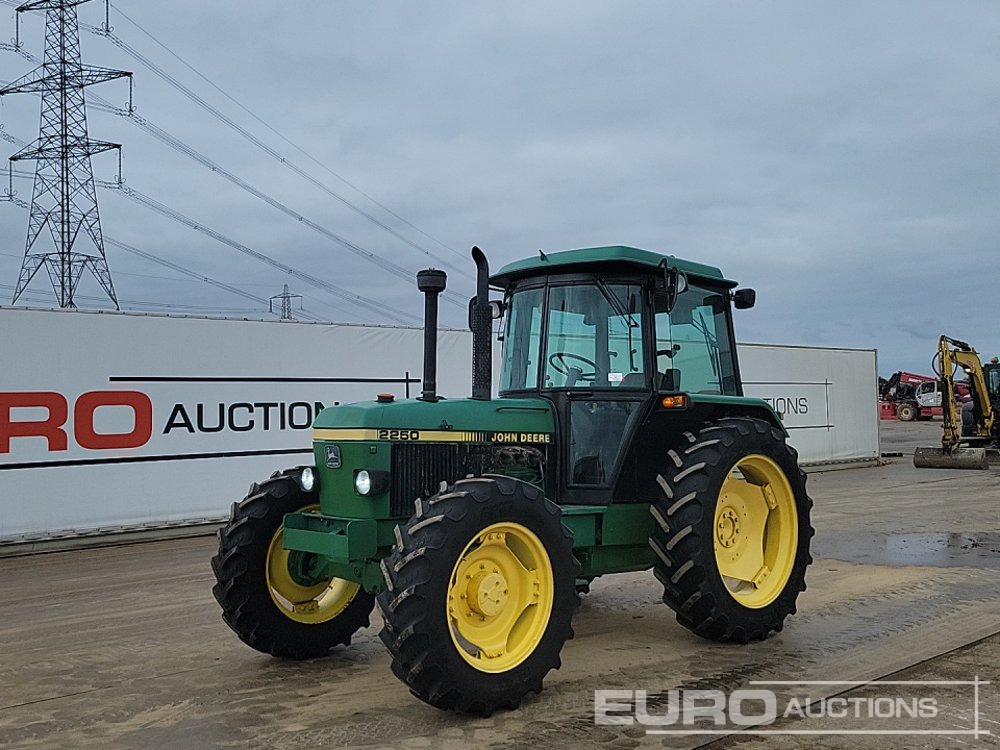 John Deere 2250 - Trator: foto 1 John Deere 2250 - Trator: foto 1