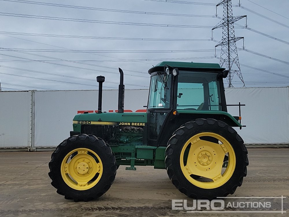 John Deere 2250 - Trator: foto 2 John Deere 2250 - Trator: foto 2