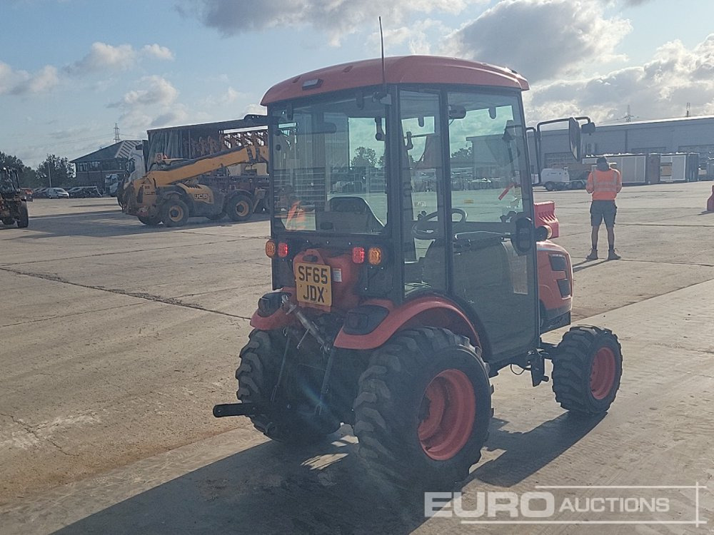 Kioti CK2810HST - Mini trator: foto 5 Kioti CK2810HST - Mini trator: foto 5