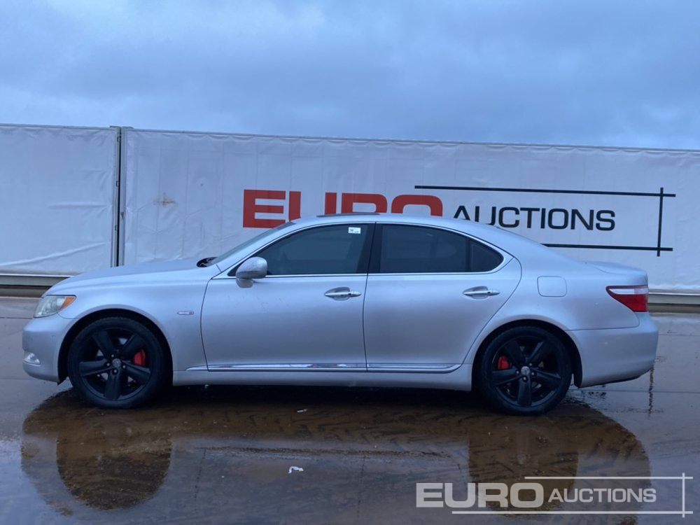 Lexus LS460 - Automóvel: foto 2 Lexus LS460 - Automóvel: foto 2