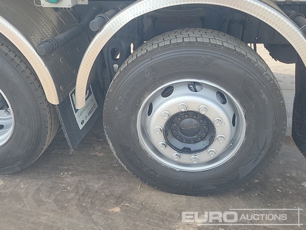 Caminhão tanque MAN TGM26.340: foto 11