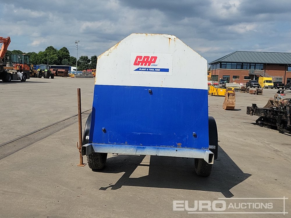 Main Single Axle Bunded 2000 Fuel Bowser, Electric Pump - Depósito de armazenamento: foto 4 Main Single Axle Bunded 2000 Fuel Bowser, Electric Pump - Depósito de armazenamento: foto 4