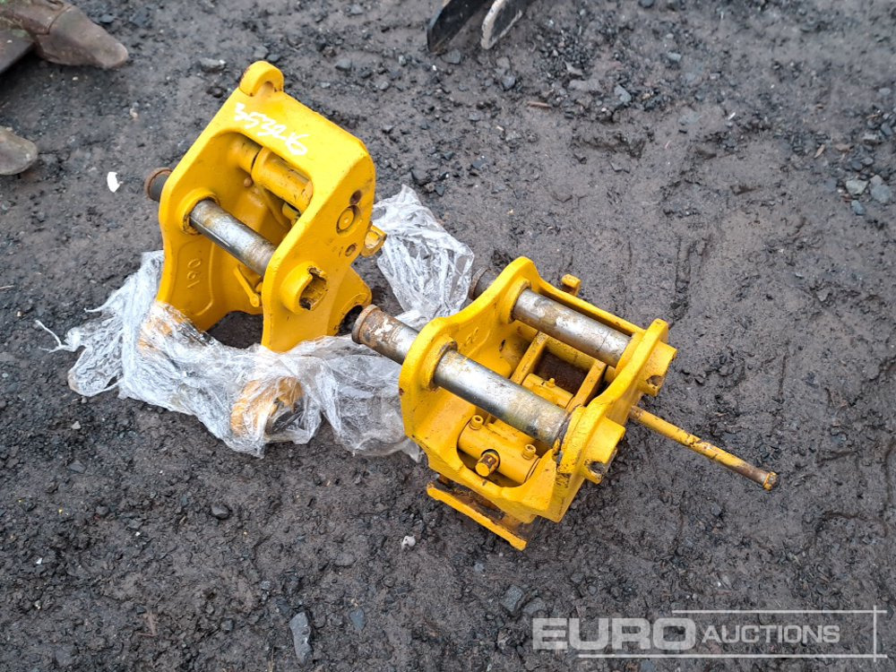 Manual Quick Hitch to suit Mini Excavator (2 of) - Acoplamento rápido: foto 2 Manual Quick Hitch to suit Mini Excavator (2 of) - Acoplamento rápido: foto 2