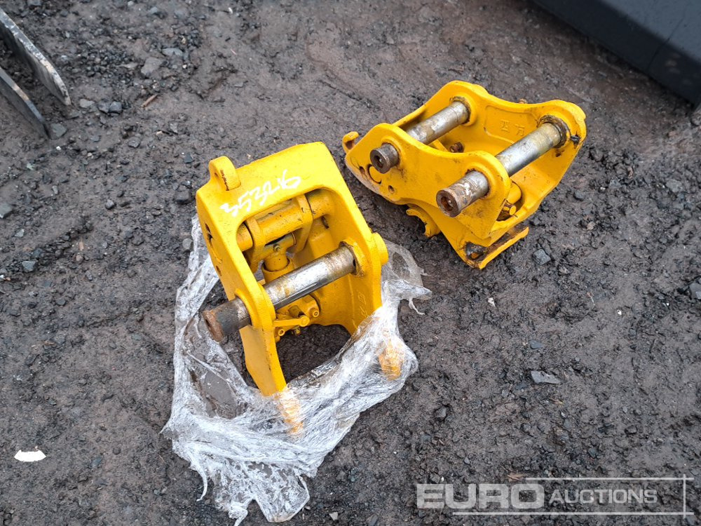 Manual Quick Hitch to suit Mini Excavator (2 of) - Acoplamento rápido: foto 1 Manual Quick Hitch to suit Mini Excavator (2 of) - Acoplamento rápido: foto 1