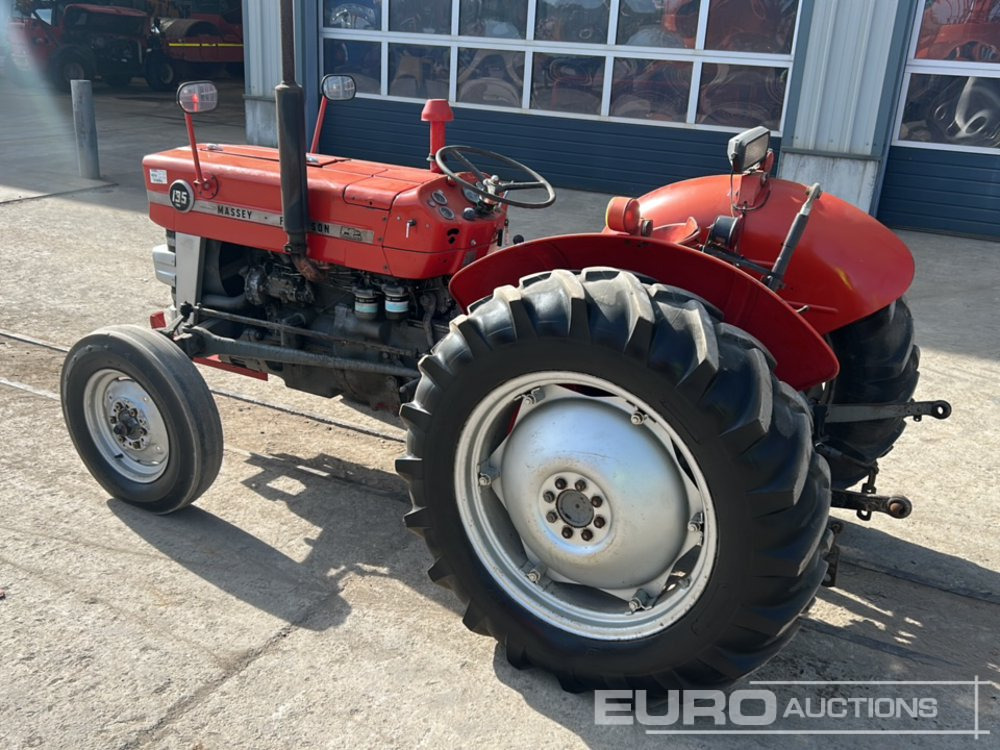 Massey Ferguson 135 - Trator: foto 3 Massey Ferguson 135 - Trator: foto 3