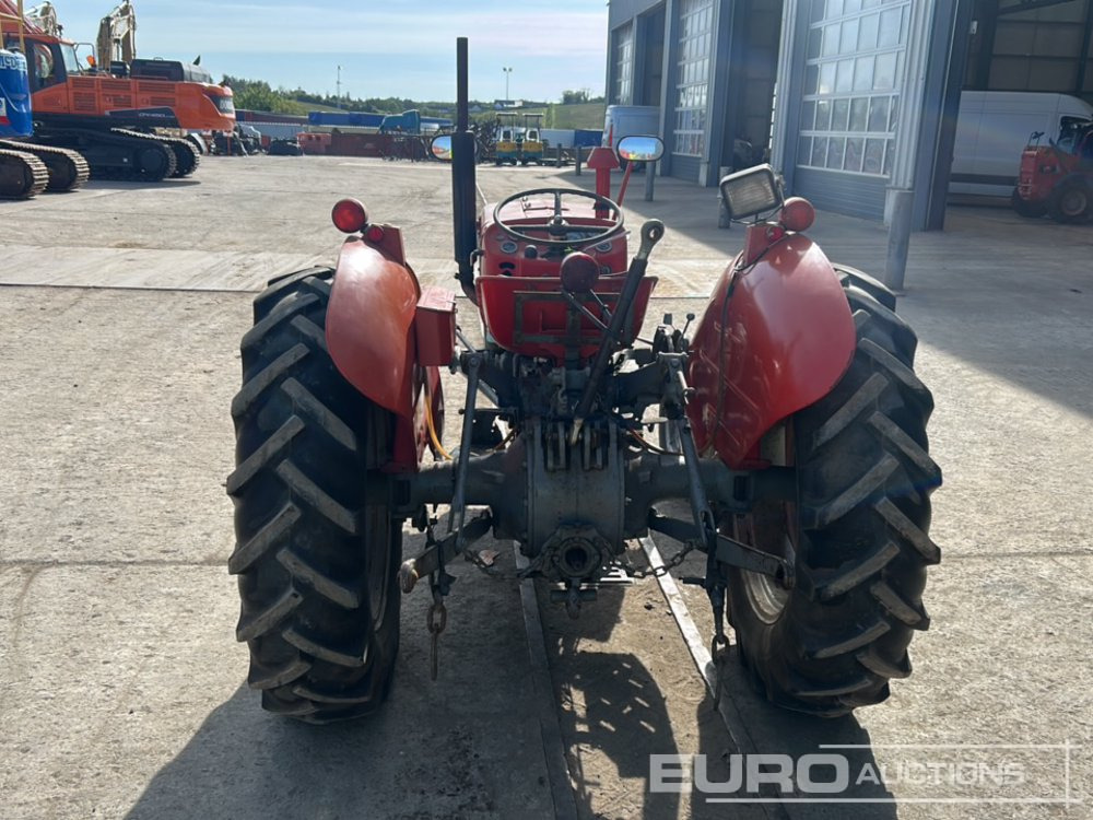 Massey Ferguson 135 - Trator: foto 4 Massey Ferguson 135 - Trator: foto 4