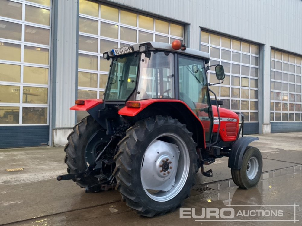 Massey Ferguson 4235 - Trator: foto 5 Massey Ferguson 4235 - Trator: foto 5