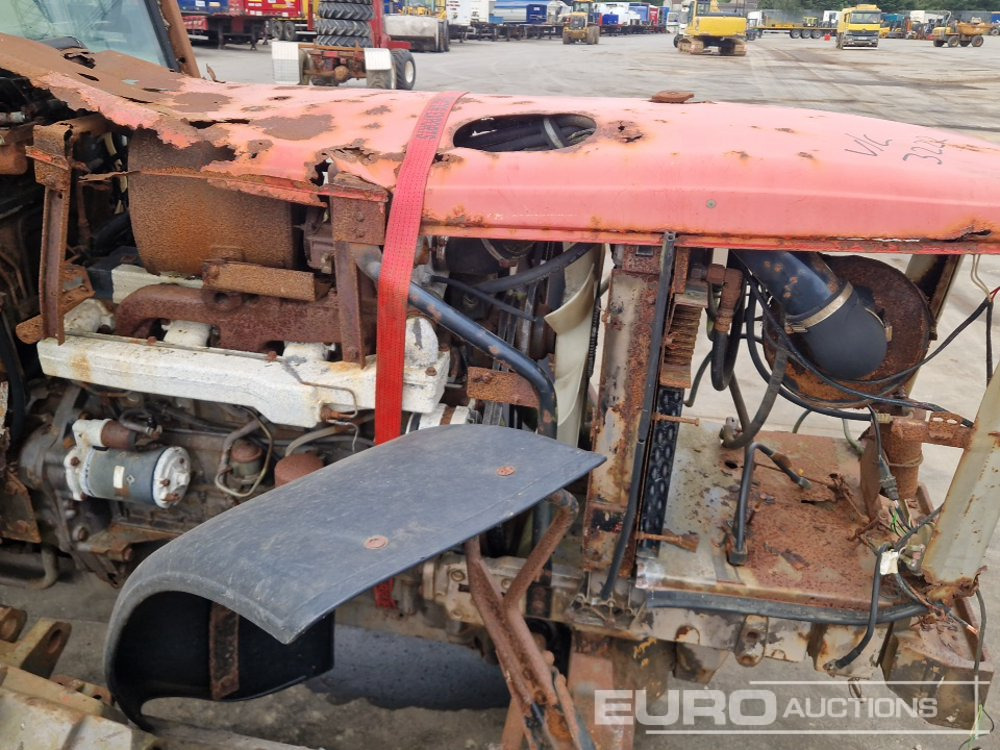 Trator Massey Ferguson 4WD Tractor, 3 Spool Valve (Spares): foto 20