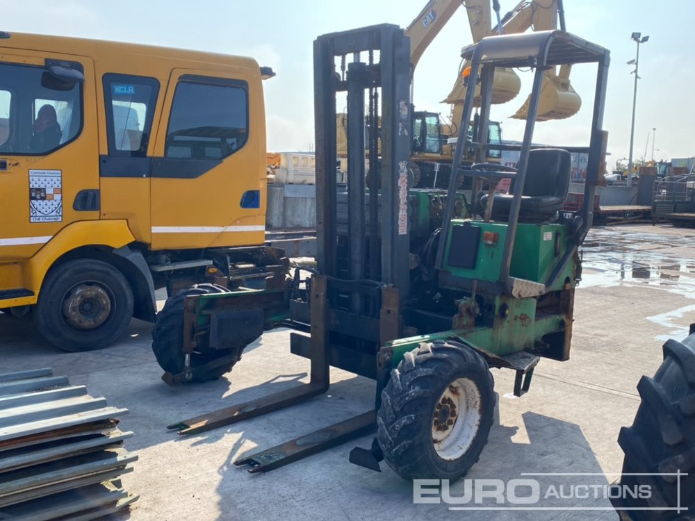 Moffett Mounty M7 24.3W, 3 Wheeled Trailer Mountable Forklift, 2 Stage Mast - Empilhadeira montada em caminhão: foto 1 Moffett Mounty M7 24.3W, 3 Wheeled Trailer Mountable Forklift, 2 Stage Mast - Empilhadeira montada em caminhão: foto 1