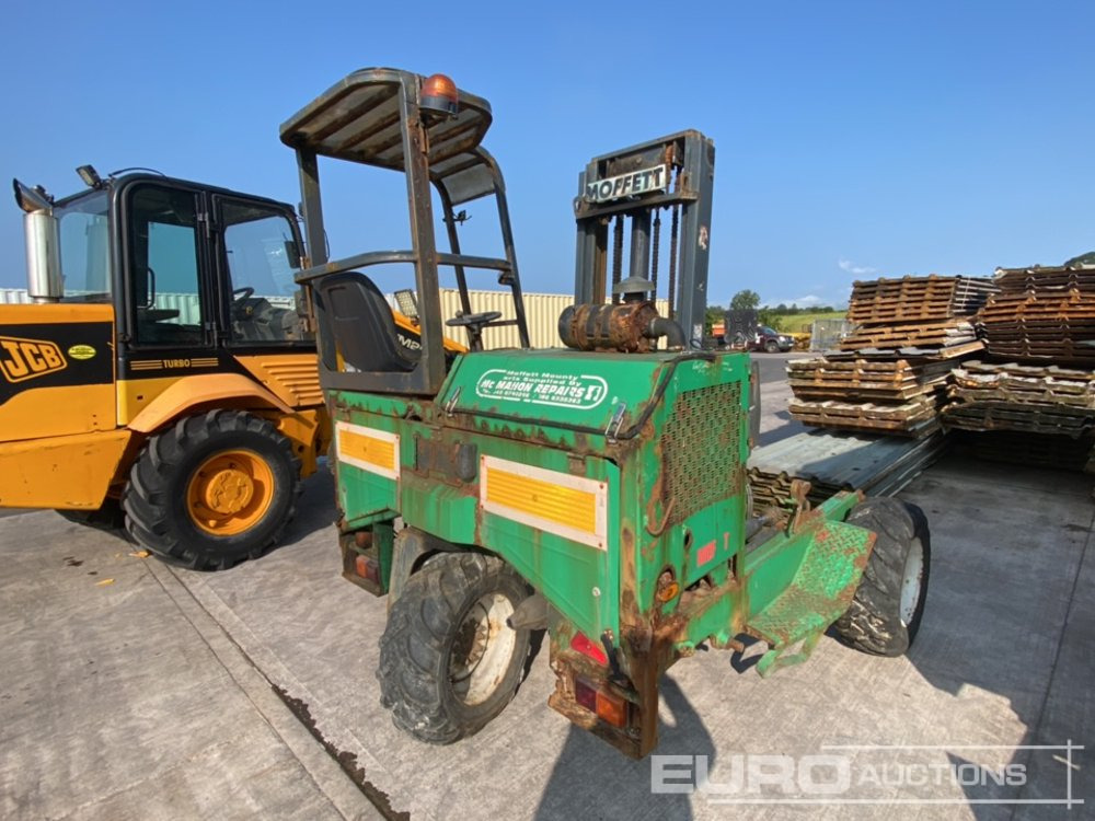 Moffett Mounty M7 24.3W, 3 Wheeled Trailer Mountable Forklift, 2 Stage Mast - Empilhadeira montada em caminhão: foto 3 Moffett Mounty M7 24.3W, 3 Wheeled Trailer Mountable Forklift, 2 Stage Mast - Empilhadeira montada em caminhão: foto 3