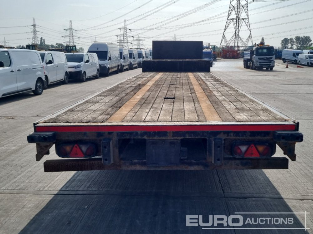 Montracon Tri Axle Step Frame Low Loader Trailer - Semi-reboque baixa: foto 4 Montracon Tri Axle Step Frame Low Loader Trailer - Semi-reboque baixa: foto 4