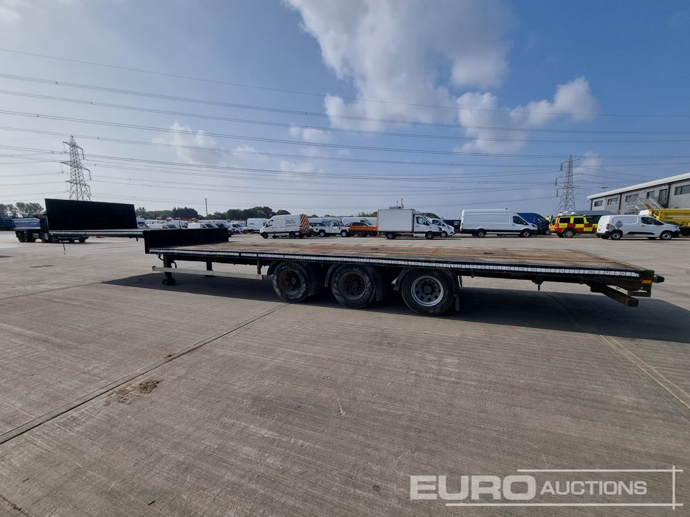 Montracon Tri Axle Step Frame Low Loader Trailer - Semi-reboque baixa: foto 2 Montracon Tri Axle Step Frame Low Loader Trailer - Semi-reboque baixa: foto 2