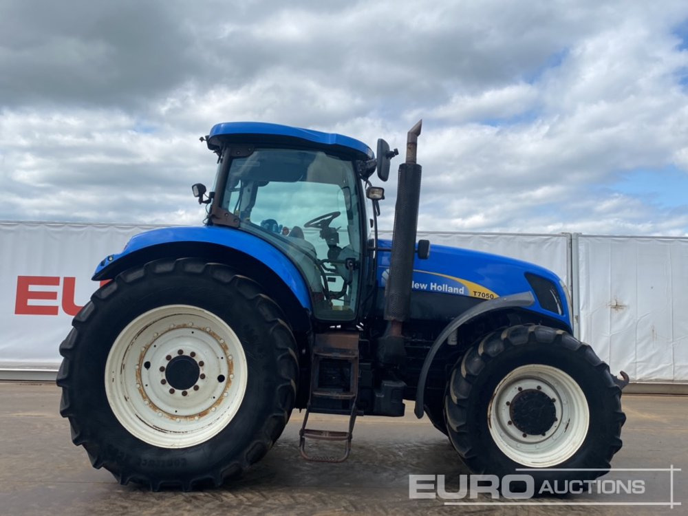 Trator New Holland T7050: foto 12