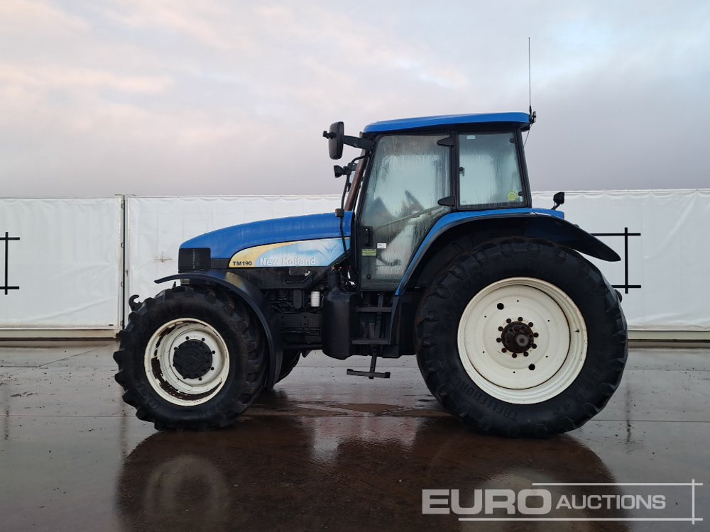 New Holland TM190 - Trator: foto 2 New Holland TM190 - Trator: foto 2