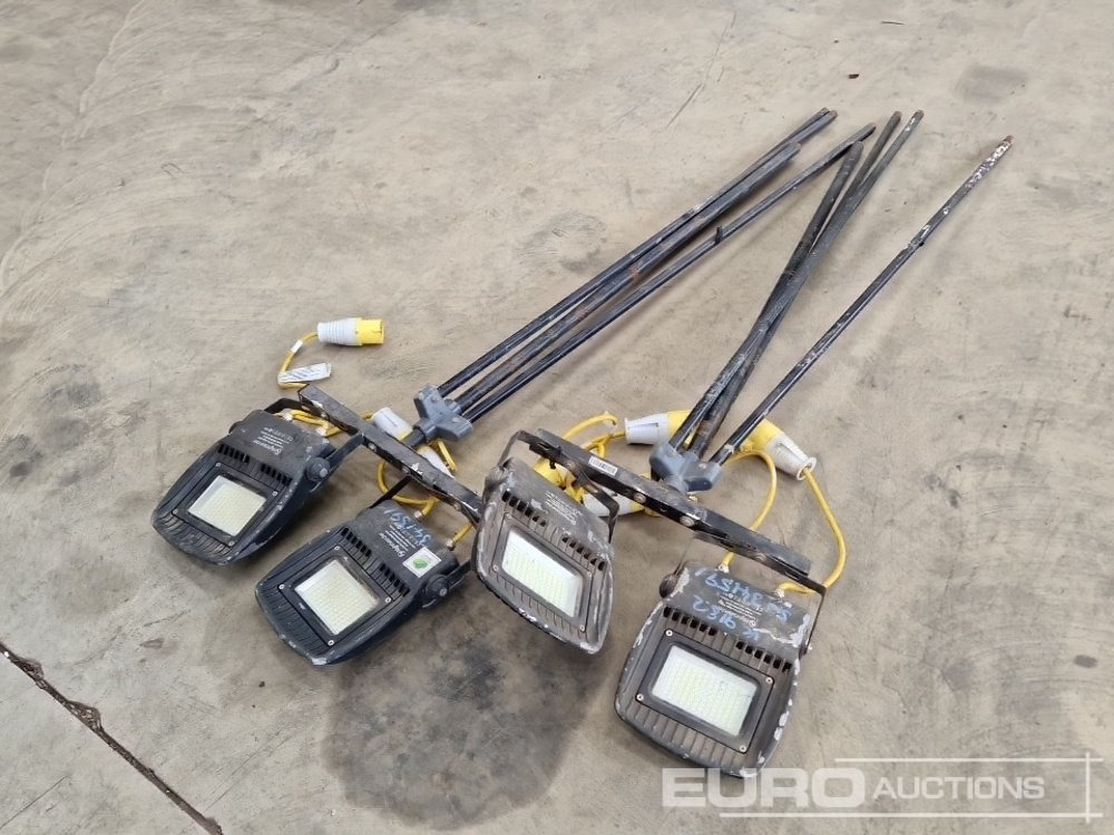 Nightsearcher 110 Volt LED Tripod Work Light (2 of) - Equipamento de construção: foto 5 Nightsearcher 110 Volt LED Tripod Work Light (2 of) - Equipamento de construção: foto 5